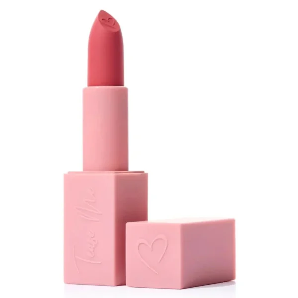 TEASE ME SO LUSCIOUS