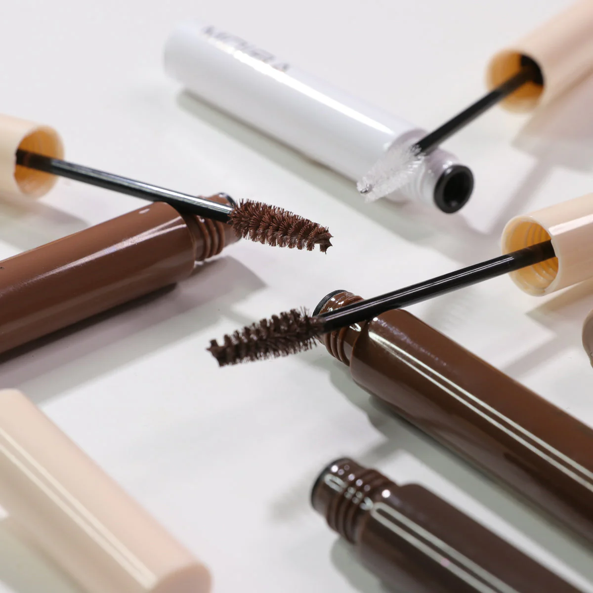 BROW DEFYING MASCARA MOIRA